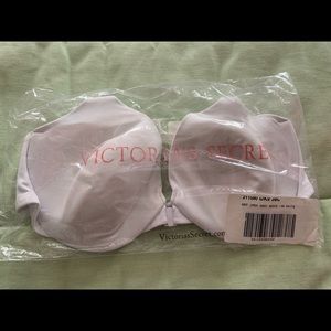 Victoria’s Secret racerback bra